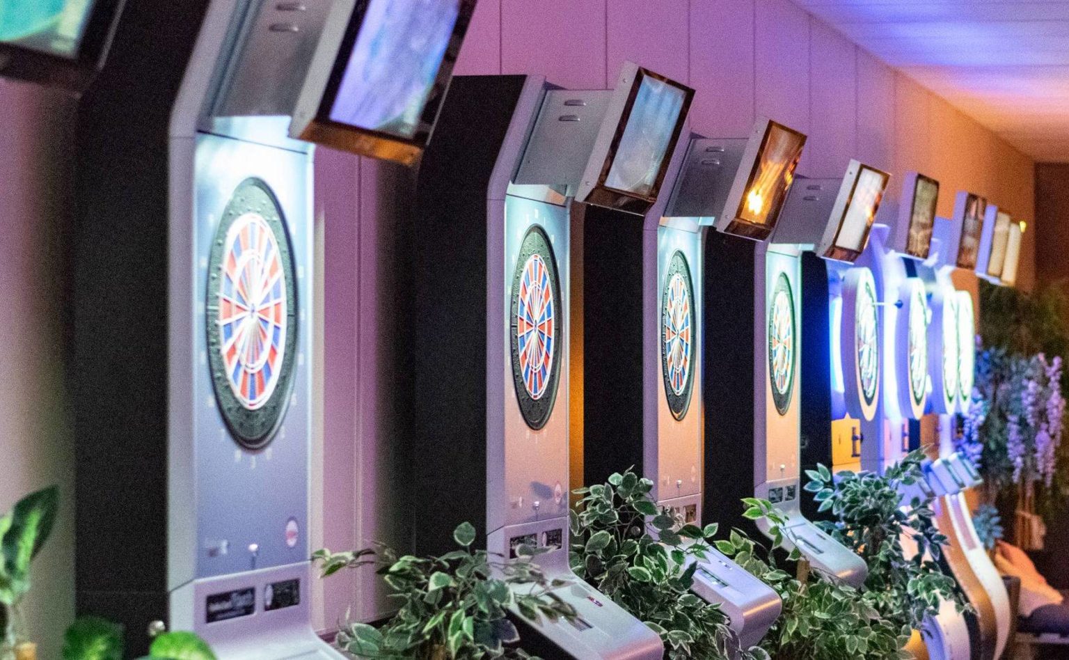 Möchtest du in Kiel Darts spielen? Hier geht es, alleine oder im Dart